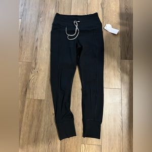 NWT Hi Rise Jogger Legging